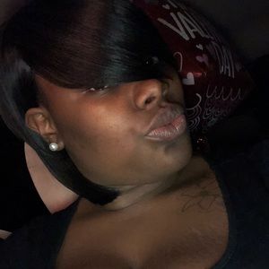 Meet your Posher, Raven